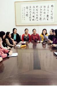 球盟会召开青年教师座谈会